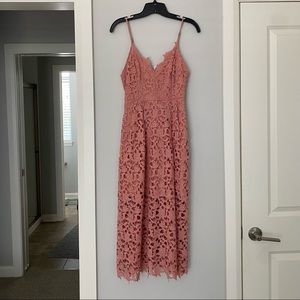 Women’s lace midi dress